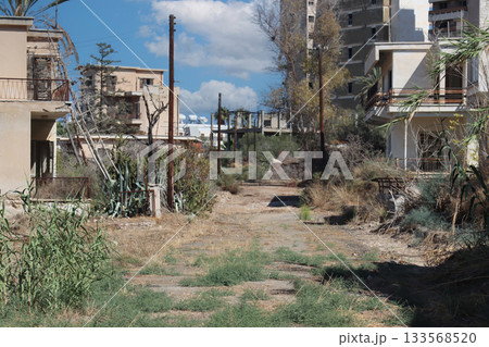Cipro, famagusta,area militare abandoned building window showing decay in varosha famagusta cyprus 133568520