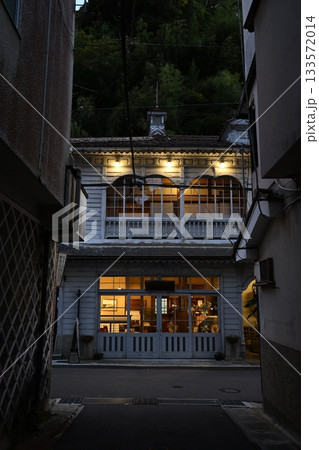温泉津温泉 薬師湯の夜景 温泉津温泉 薬師湯の夜景 133572014