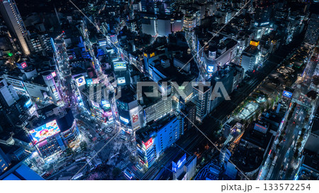 渋谷・スクランブル交差点の夜景 渋谷・スクランブル交差点の夜景 133572254