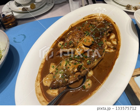 蒸し魚　中華料理 133575712