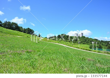 モヤヒルズのヒルズサンダーから眺める爽快な景色（青森県） 133577144