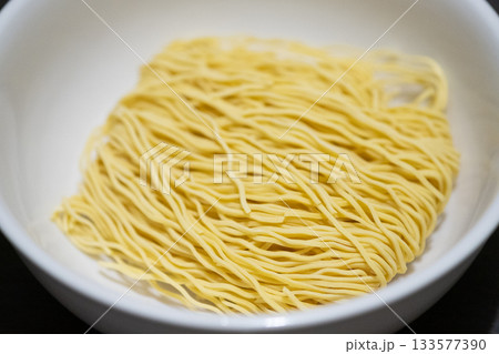 ラーメンの高級乾麺 133577390