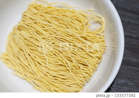 ラーメンの高級乾麺 133577392
