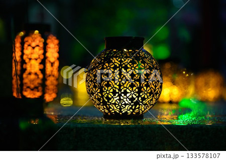 泉八幡宮を彩る幻想的なあかりのイベント（新潟県） 133578107