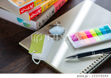 勉強　教育イメージ 133578344