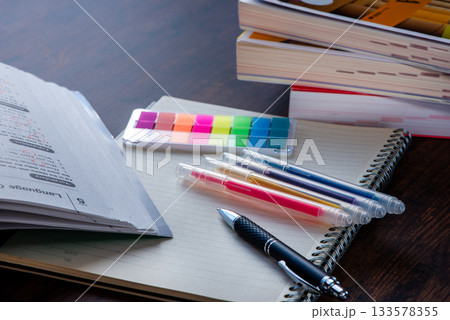 勉強　教育イメージ 133578355