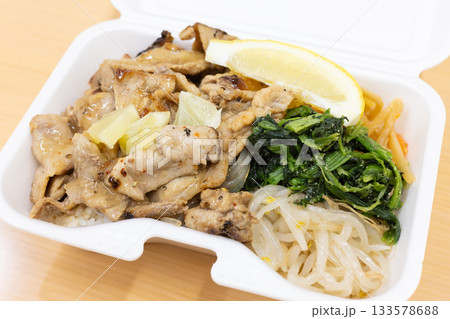 おいしい豚プルコギ弁当 133578688