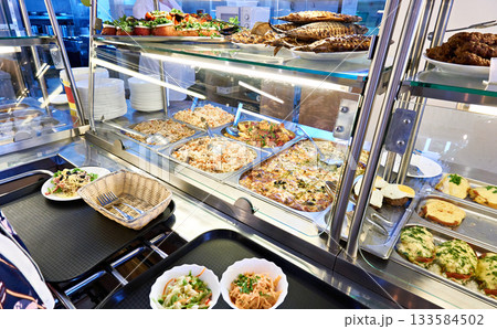 Public dining counter 133584502