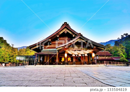 出雲大社拝殿の景観 出雲大社拝殿の景観 133584819