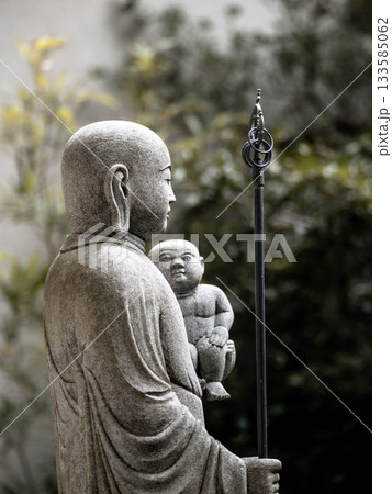 神戸市灘区の十善寺の境内の仏像 133585062