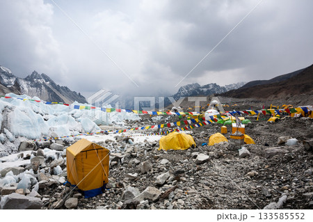 Everest south base camp view, Nepal 133585552