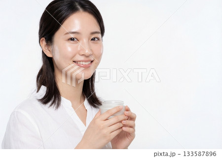 美しい肌の大人女性 133587896