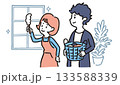 家事をする夫婦 133588339
