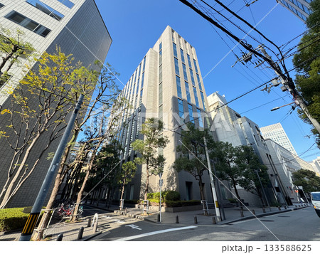 銀泉淀屋橋ビル（写真中央。三井住友カード大阪本社など。大阪市中央区今橋） 133588625