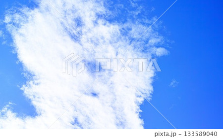 青空と雲イメージ 133589040