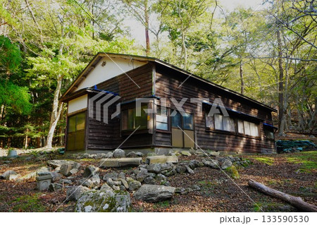 金華山の造林小屋 133590530