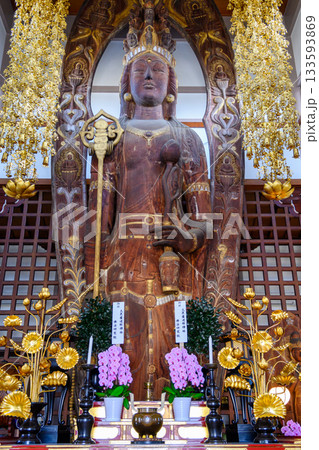 東京都港区　大本山永平寺別院　長谷寺（ちょうこくじ）　観音堂　麻布大観音（十一面観世音菩薩立像） 133593869