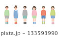 立っている子供たち 133593990