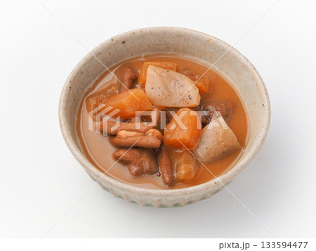 モツ煮 白バック モツ煮 白バック 133594477