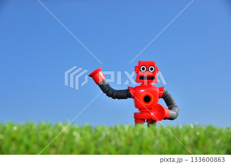 青空の下で講義するAI ロボット イメージ 青空の下で講義するAI ロボット イメージ 133600863