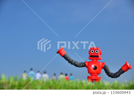 青空の下で講義するAI ロボット イメージ 青空の下で講義するAI ロボット イメージ 133600943