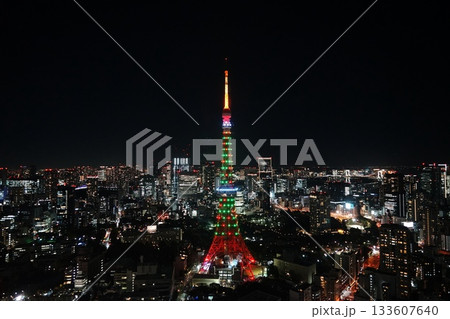 麻布台ヒルズから見た、✕マスツリー色の東京タワー 11月港区2243クリスマスツリー色の東京タワー 麻布台ヒルズから見た、✕マスツリー色の東京タワー 11月港区2243クリスマスツリー色の東京タワー 133607640
