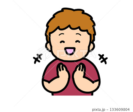 拍手する　茶髪の男の子 133609804