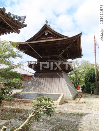 国宝浄土寺、兵庫県小野市にある鎌倉時代のはじめに建立された寺院、鐘楼、県指定文化財 国宝浄土寺、兵庫県小野市にある鎌倉時代のはじめに建立された寺院、鐘楼、県指定文化財 133611978