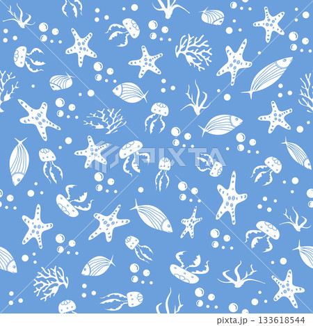 Marine life pattern with starfish, fish, and seaweed on a blue background for ocean-themed design Marine life pattern with starfish, fish, and seaweed on a blue background for ocean-themed design 133618544
