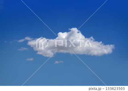 Blue summer sky with cumulus cloud 133623503