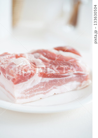 肉 肉 133630504