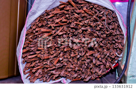 Close-up photo of high-quality cinnamon, Kerinci, Jambi, Indonesia Kerinci is the world's largest producer of cinnamon (Cassiavera). Kerinci cinnamon is processed into spices, cakes, beverages, and m Close-up photo of high-quality cinnamon, Kerinci, Jambi, Indonesia Kerinci is the world's largest producer of cinnamon (Cassiavera). Kerinci cinnamon is processed into spices, cakes, beverages, and m 133631912