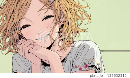 にっこり笑って手を合わせて「お願い」と甘える若い女性