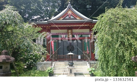 目黒区下目黒にある瀧泉寺の観音堂 133632561