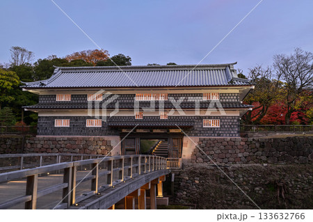 金沢城鼠多門の晩秋 133632766