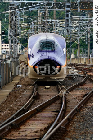 陸奥路から山形へ新たな翼… 新型!!山形新幹線『つばさ』E8系 陸奥路から山形へ新たな翼… 新型!!山形新幹線『つばさ』E8系 133634387