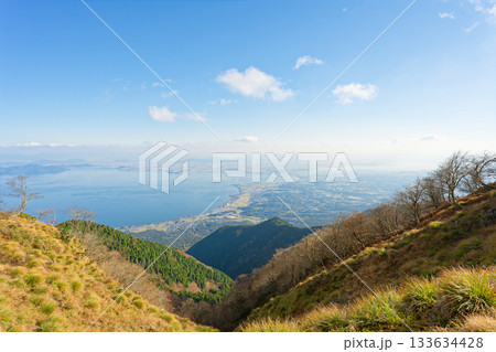 蓬莱山の登山道から見える景色 133634428