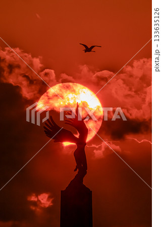 常吉西臨港緑地 日の入り 133635126