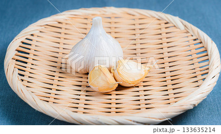 にんにく 133635214
