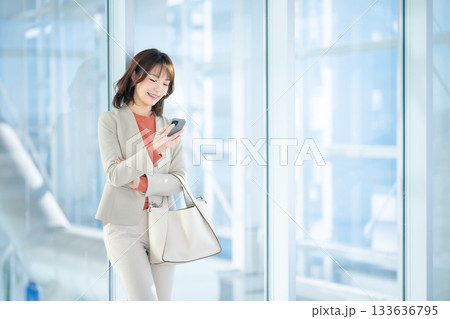 女性 女性 133636795