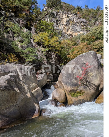 昇仙峡（特別名勝、平成の名水百選、平成百景、紅葉の名所） 133638097