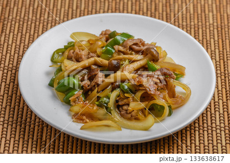 肉と野菜のオイスターソース炒め 肉と野菜のオイスターソース炒め 133638617