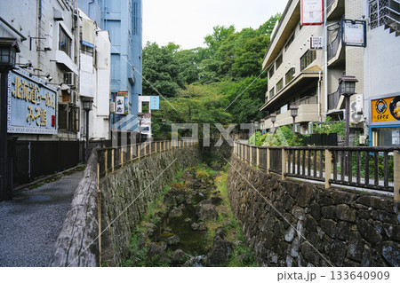 東京都北区音無親水公園の風景　JR王子駅北口前 133640909