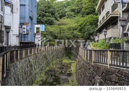 東京都北区音無親水公園の風景　JR王子駅北口前 133640913
