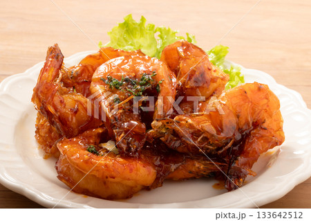 グリル海老　甘辛ソース和え 133642512