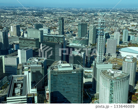 ランドマークタワーから望む横浜駅方面の都市景観 2025.11 横浜市, 日本 133646089