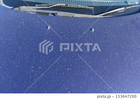 ボンネットの汚れ 自動車 133647200