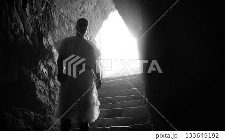 Ancient guard at the entrance to the dungeon 133649192