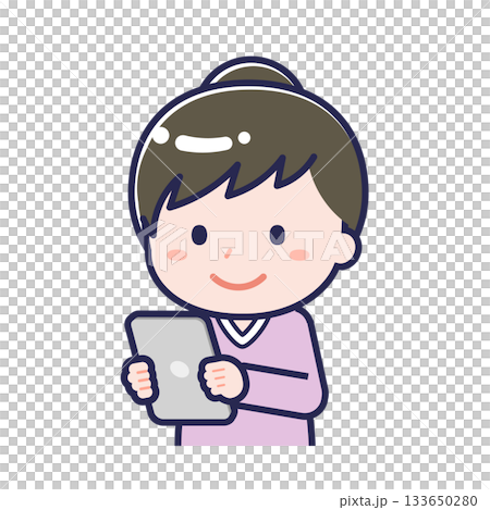 一名身著便服的成年女性正在使用平板電腦 133650280