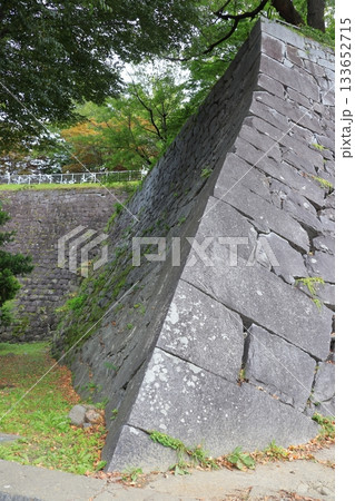 盛岡城跡公園 本丸・二ノ丸・三の丸の風景《岩手》 盛岡城跡公園 本丸・二ノ丸・三の丸の風景《岩手》 133652715